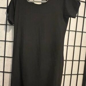 Black Short Sleeve Dress